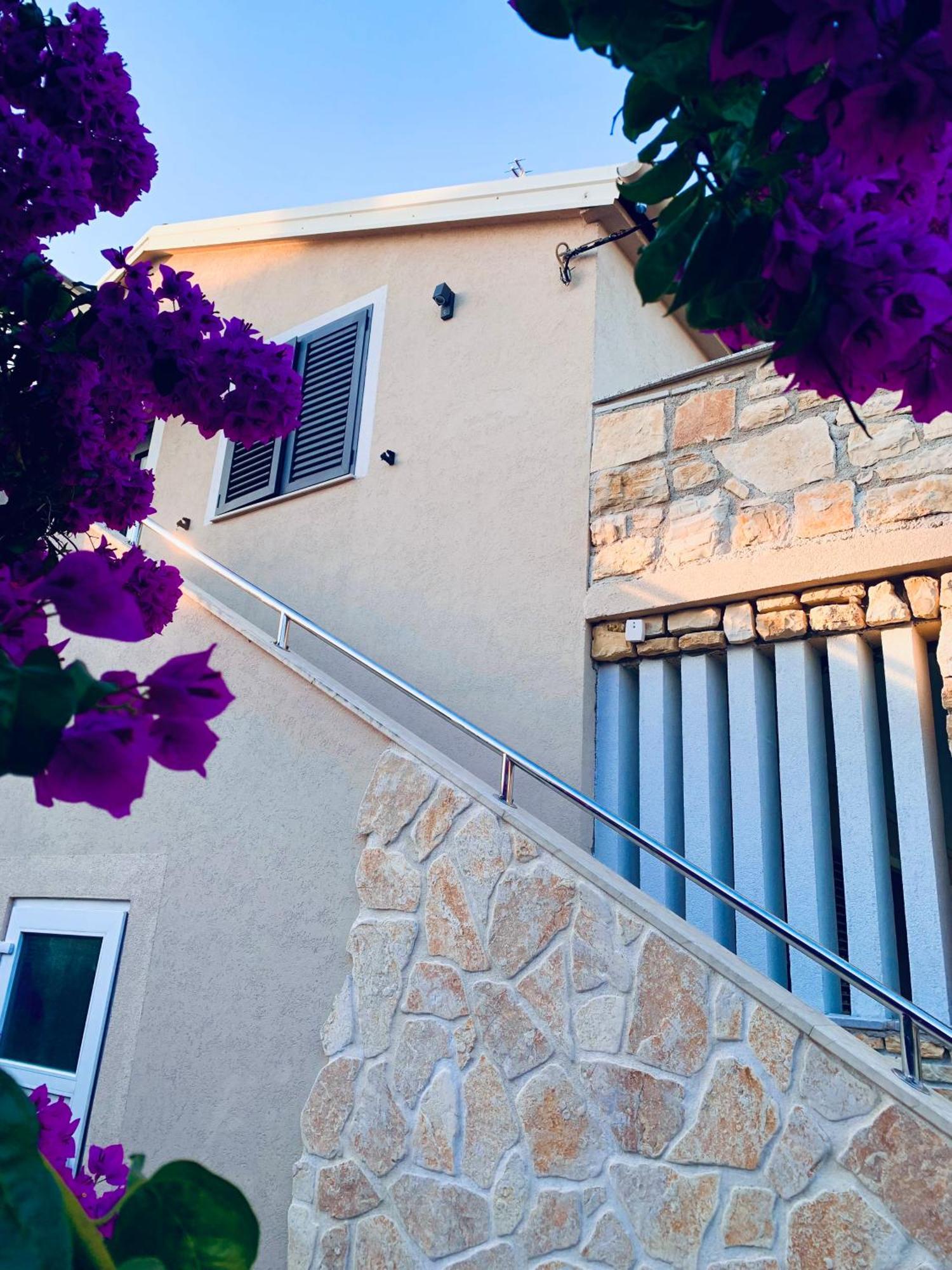 Ferienwohnungen VI La Mare With Heated Pool Zadar Exterior foto